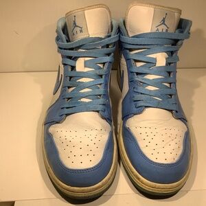 Jordan 1 UNC Mid
